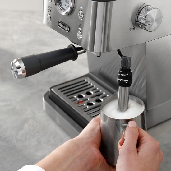 De'Longhi Classic Μηχανή Espresso 1325W Πίεσης 15bar Ασημί De'Longhi Classic Μηχανή Espresso 1325W Πίεσης 15bar Ασημί